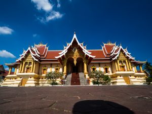 Tempel außen bei Vientiane