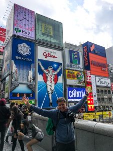 Der Jung vor dem Glico man